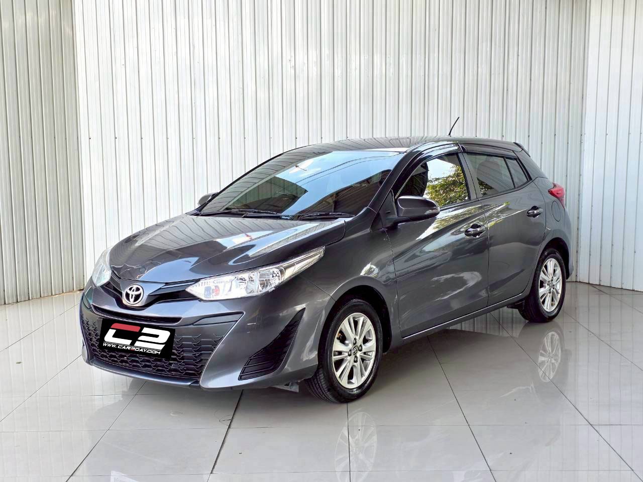 2019 TOYOTA YARIS 1.2 E