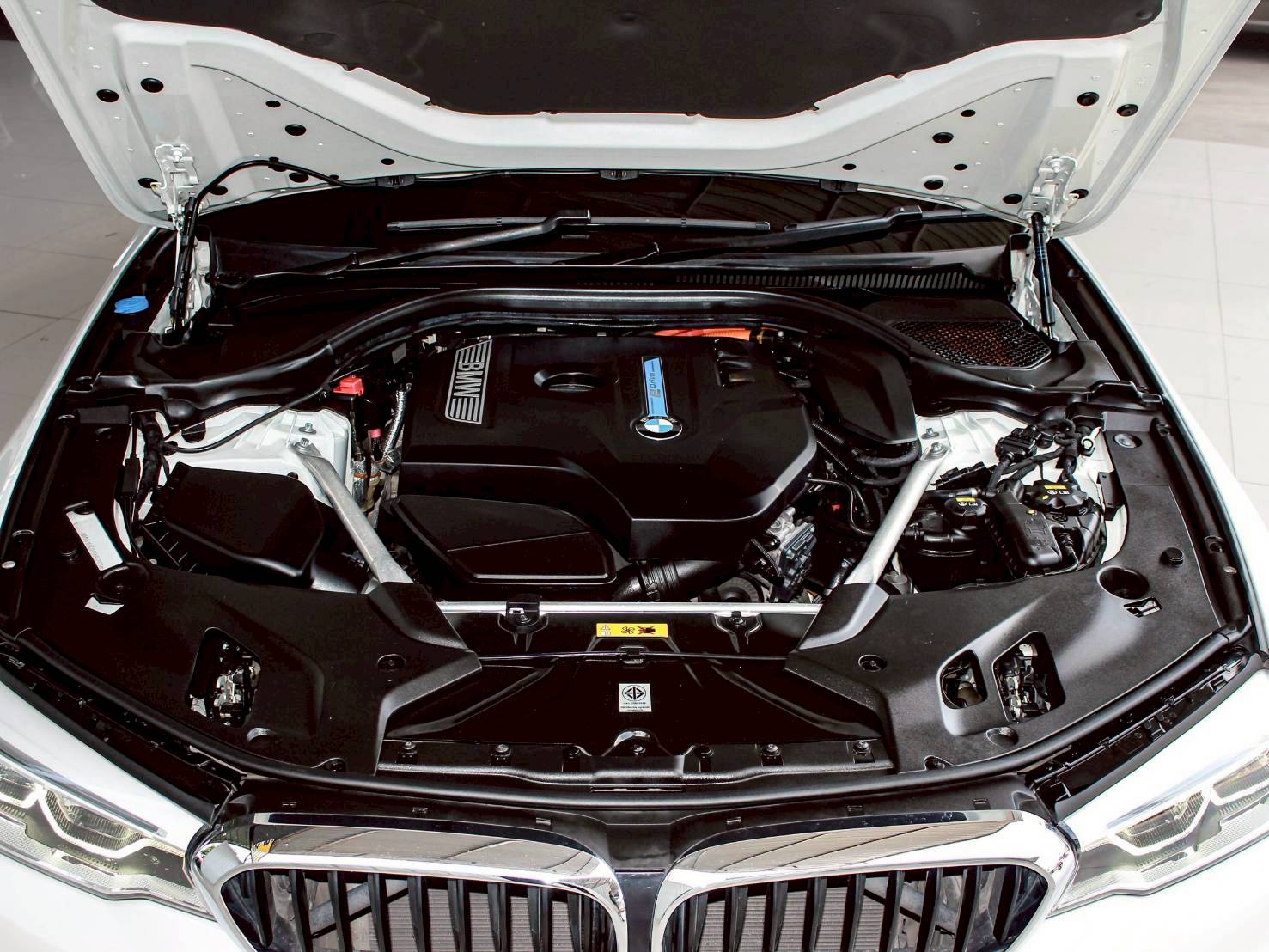 2019 BMW SERIES 5 530e 2.0 HIGHLINE