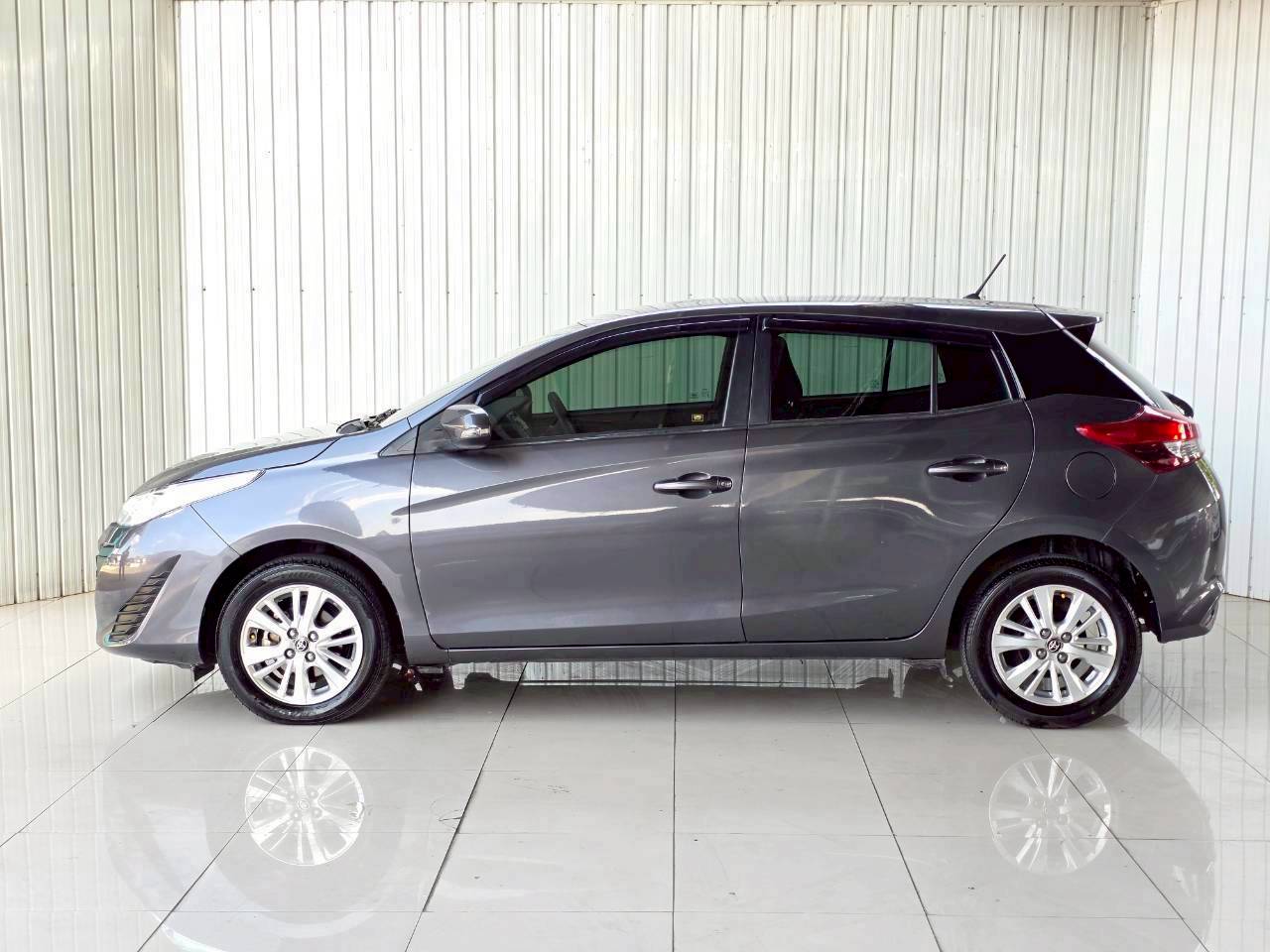 2019 TOYOTA YARIS 1.2 E