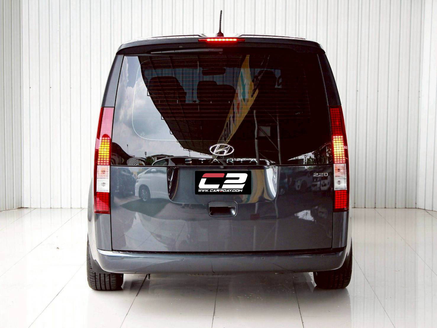 2022 HYUNDAI STARIA 2.2 S