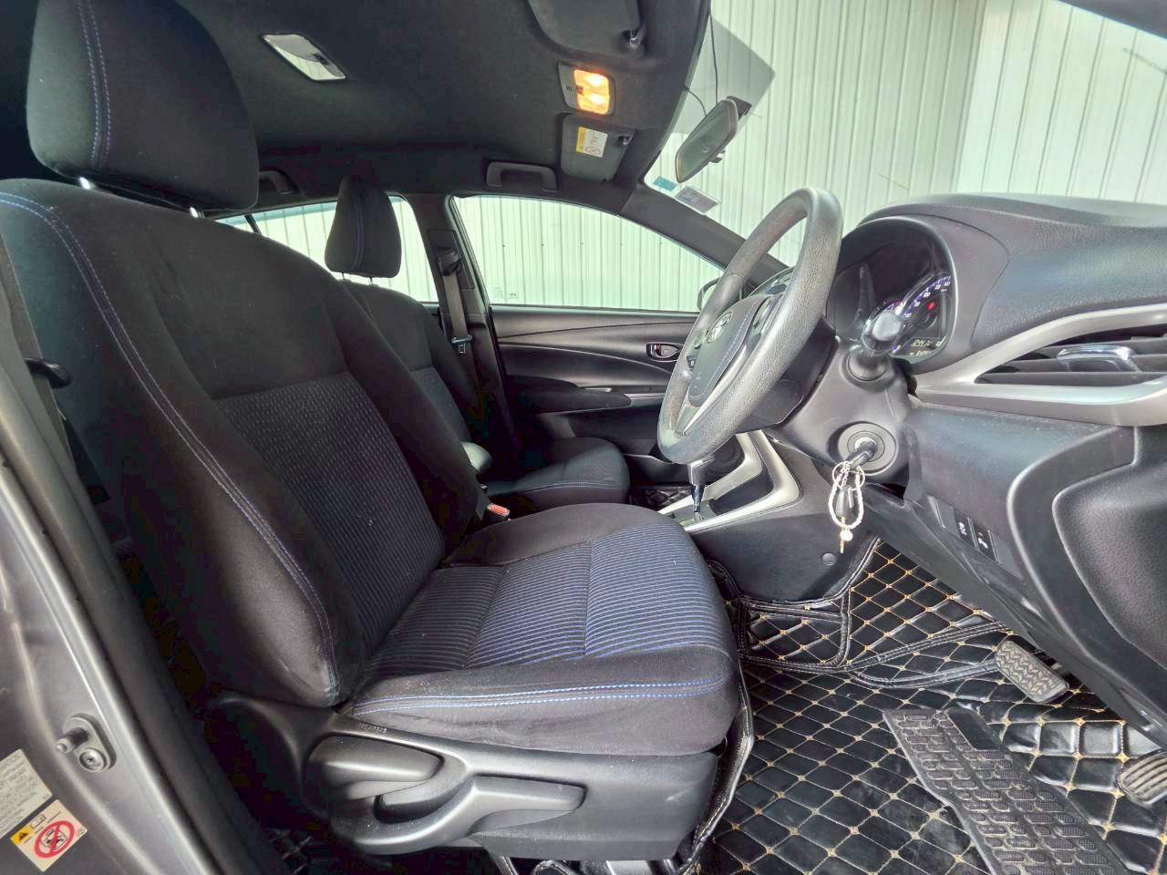 2019 TOYOTA YARIS 1.2 E