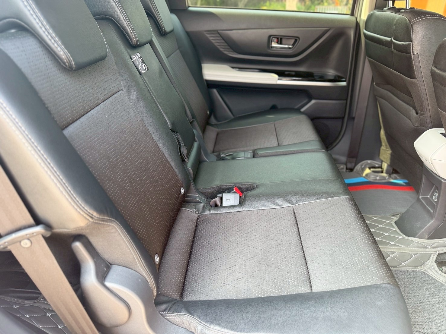 2023 TOYOTA Veloz Premium 7st CVT FWD 1.5
