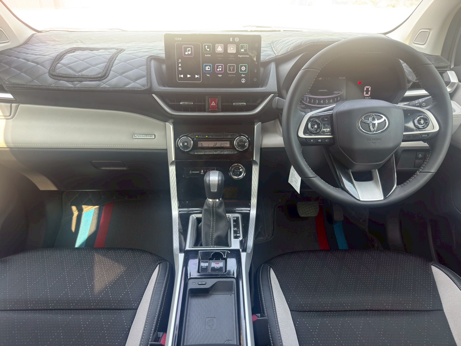 2023 TOYOTA Veloz Premium 7st CVT FWD 1.5