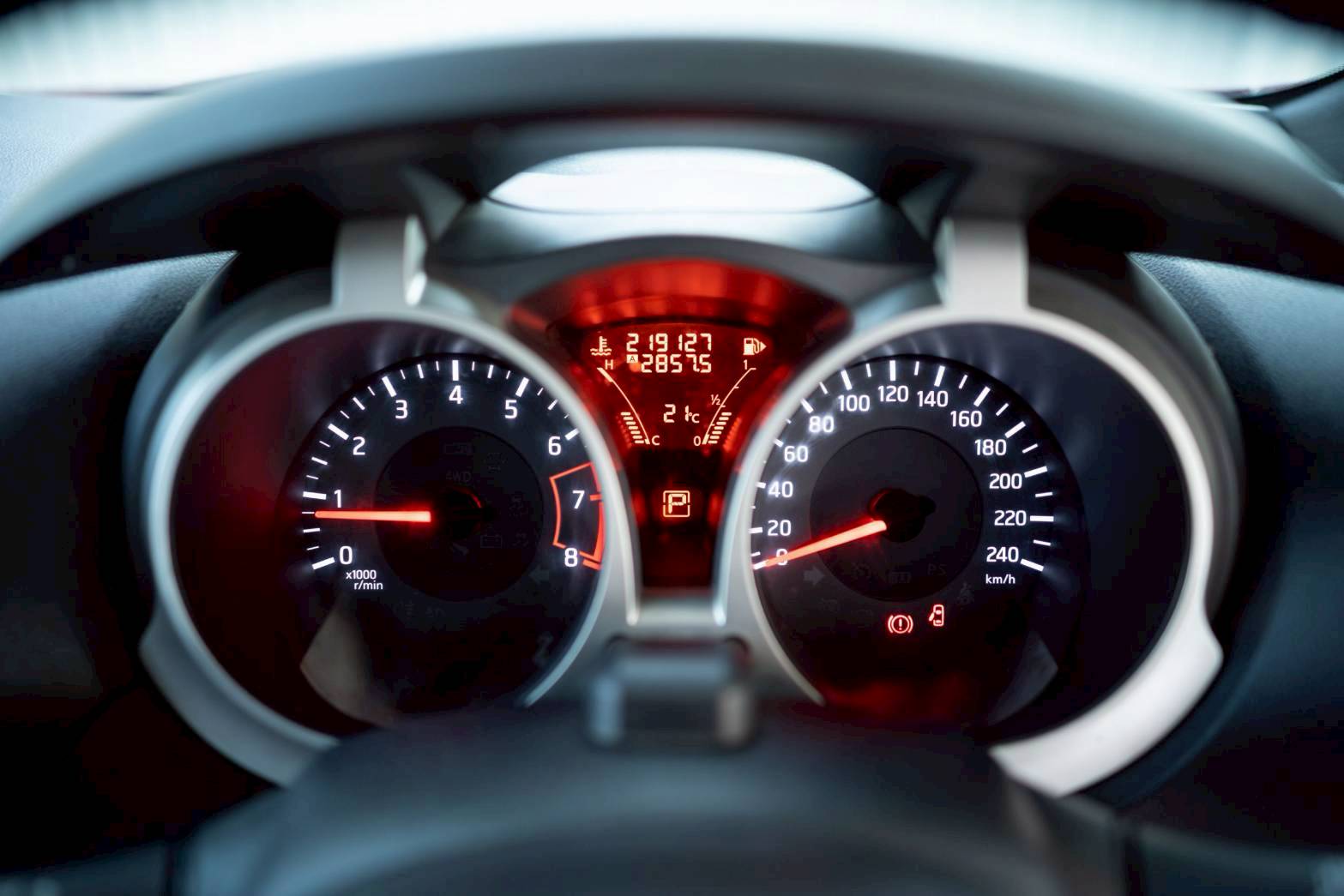 2014 NISSAN JUKE 1.6 V