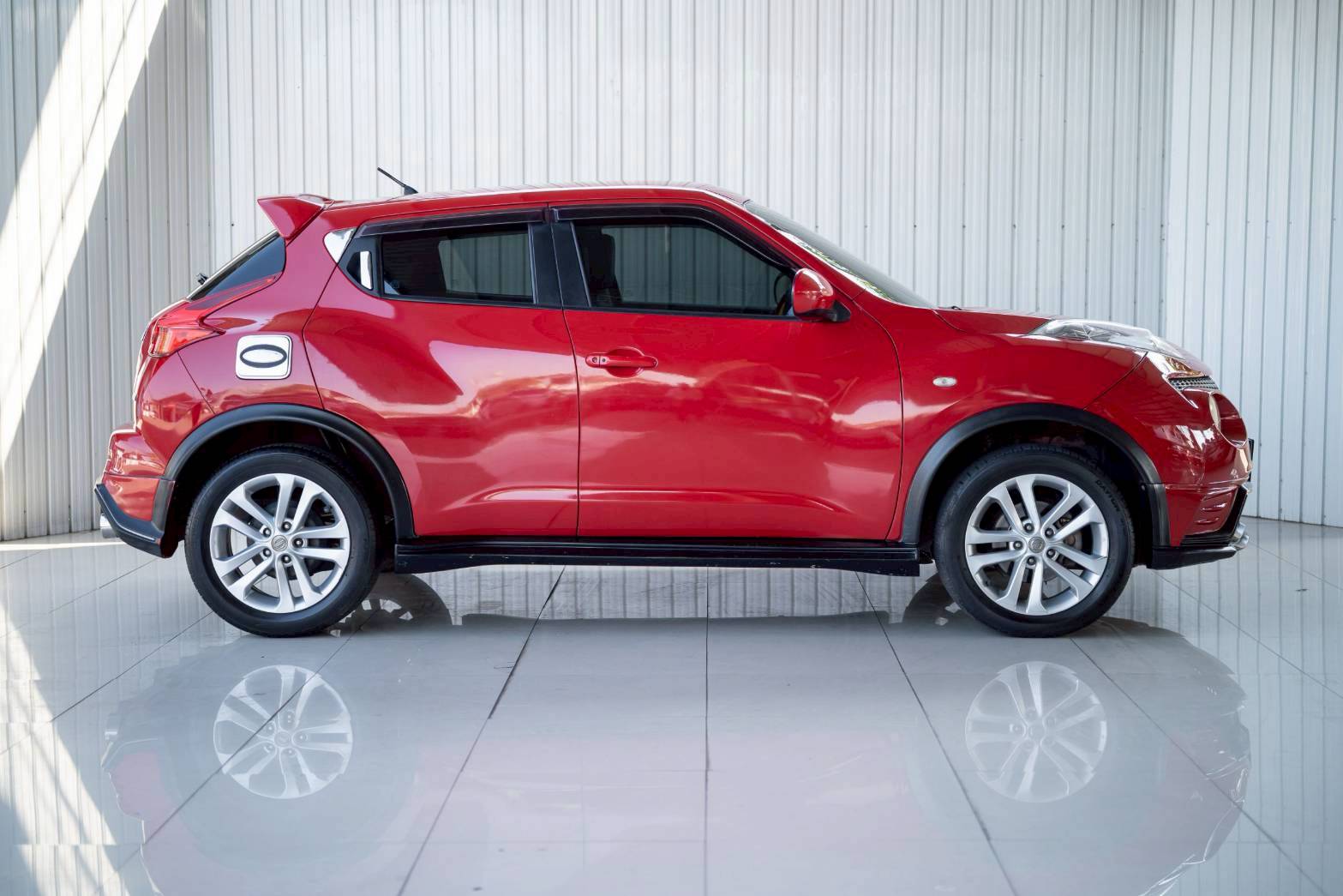 2014 NISSAN JUKE 1.6 V