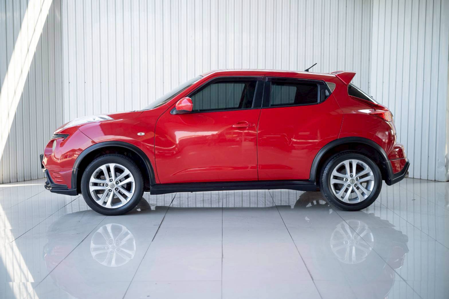 2014 NISSAN JUKE 1.6 V
