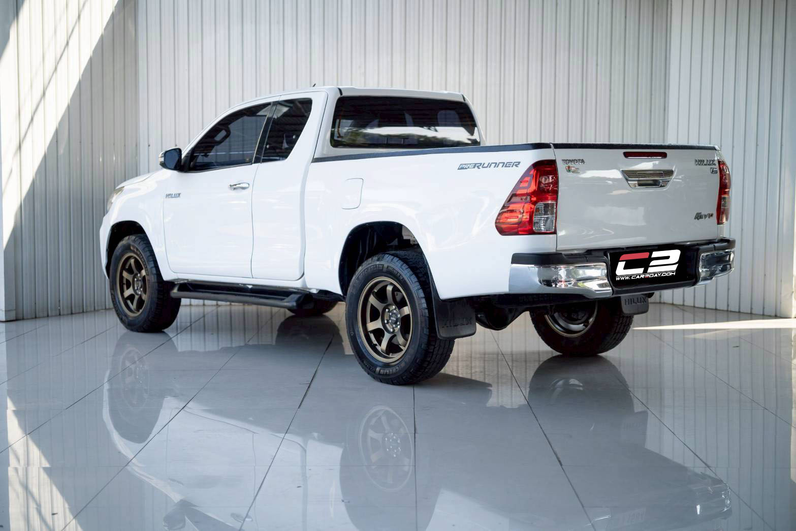 2016 TOYOTA HILUX REVO 2.4 E PLUS