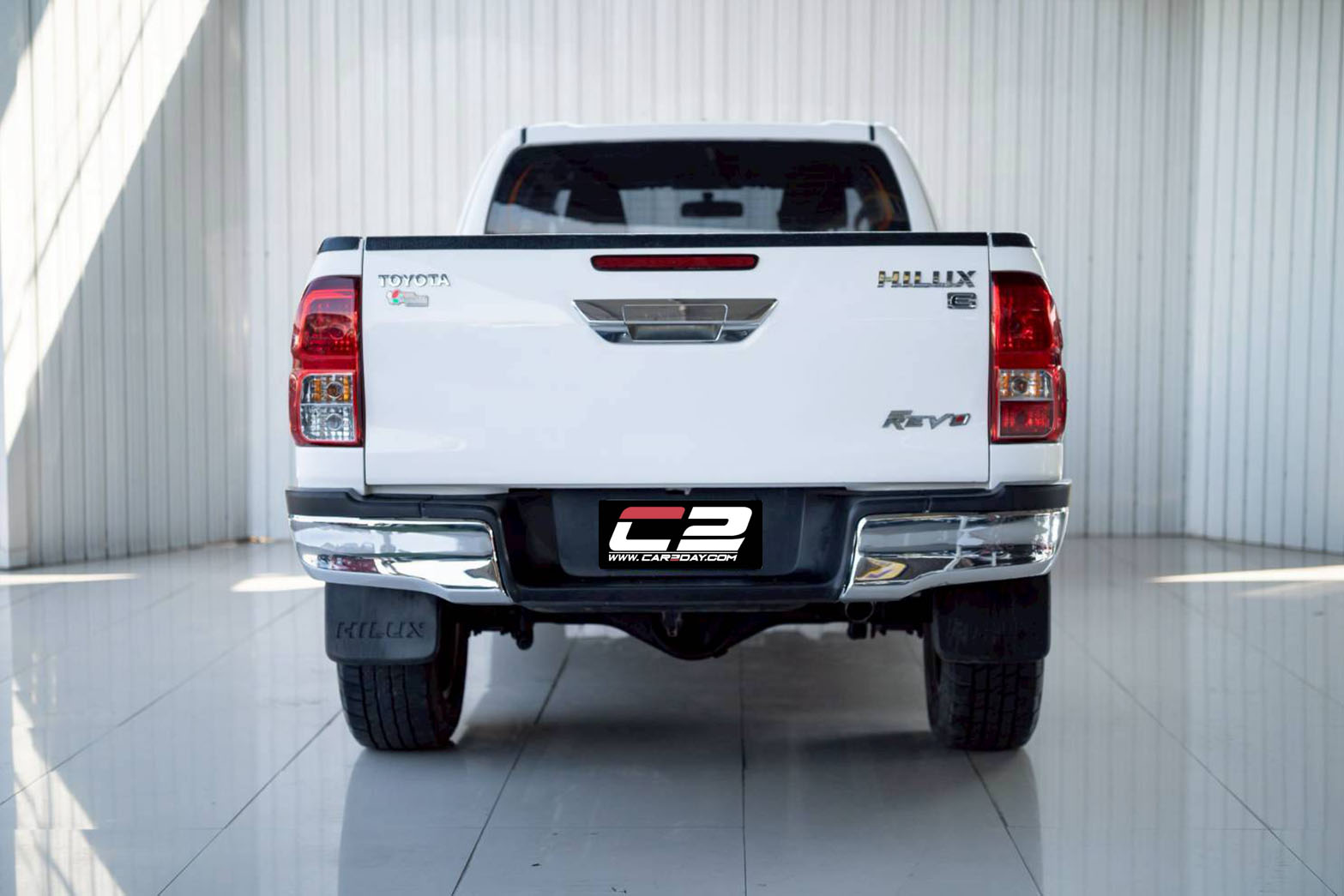 2016 TOYOTA HILUX REVO 2.4 E PLUS