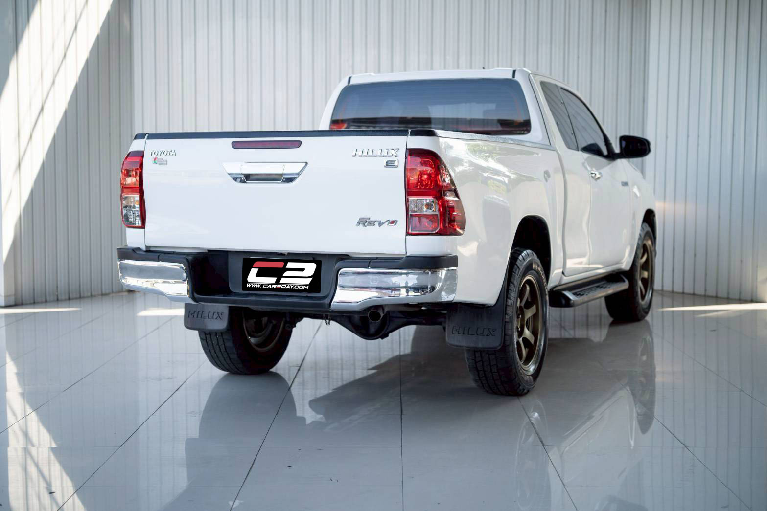 2016 TOYOTA HILUX REVO 2.4 E PLUS