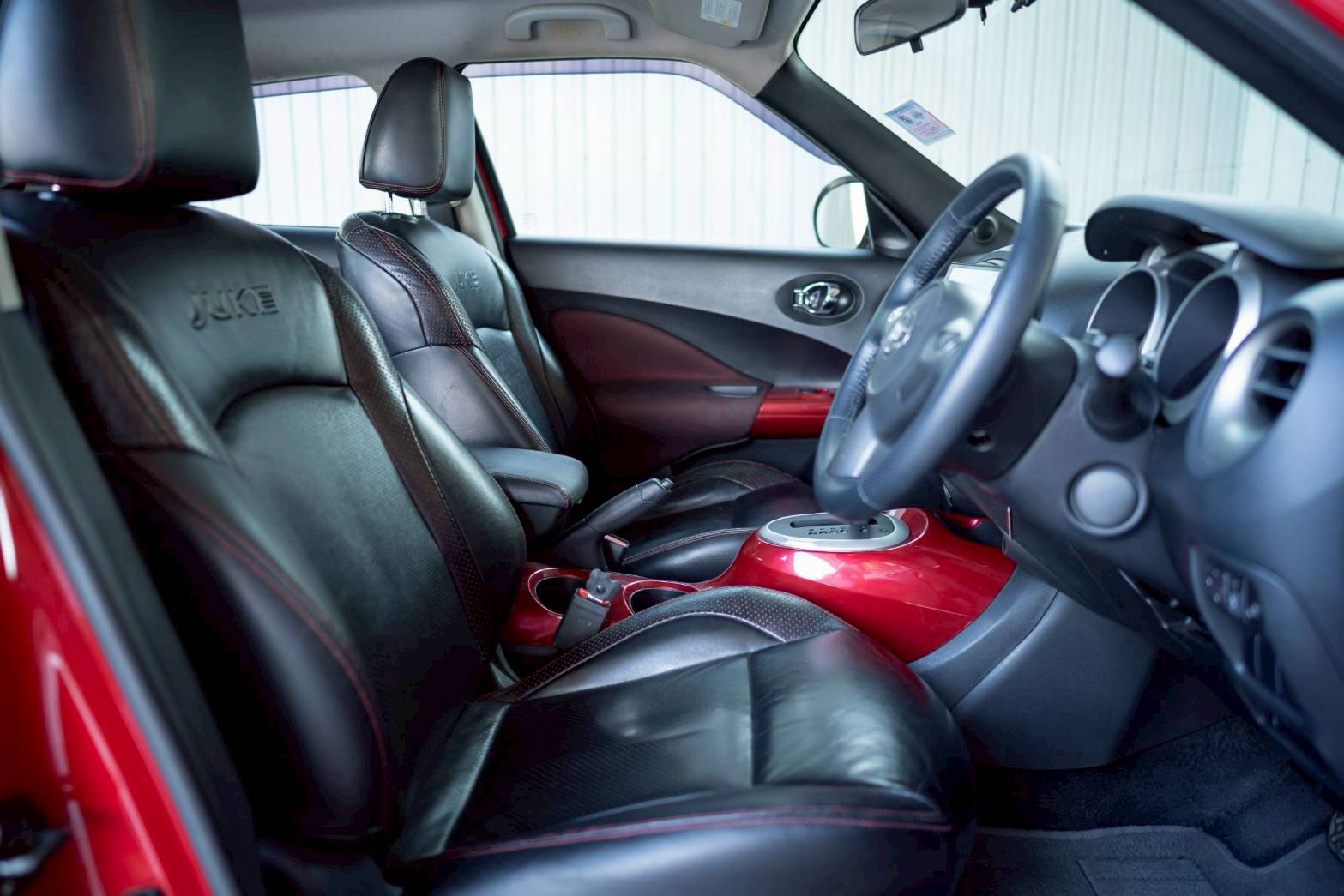 2014 NISSAN JUKE 1.6 V