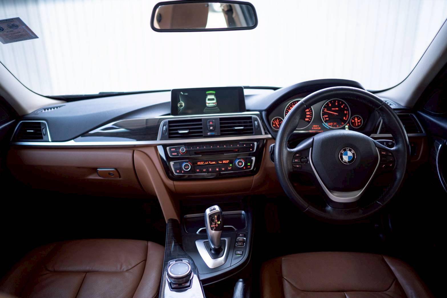 2015 BMW 320d F30