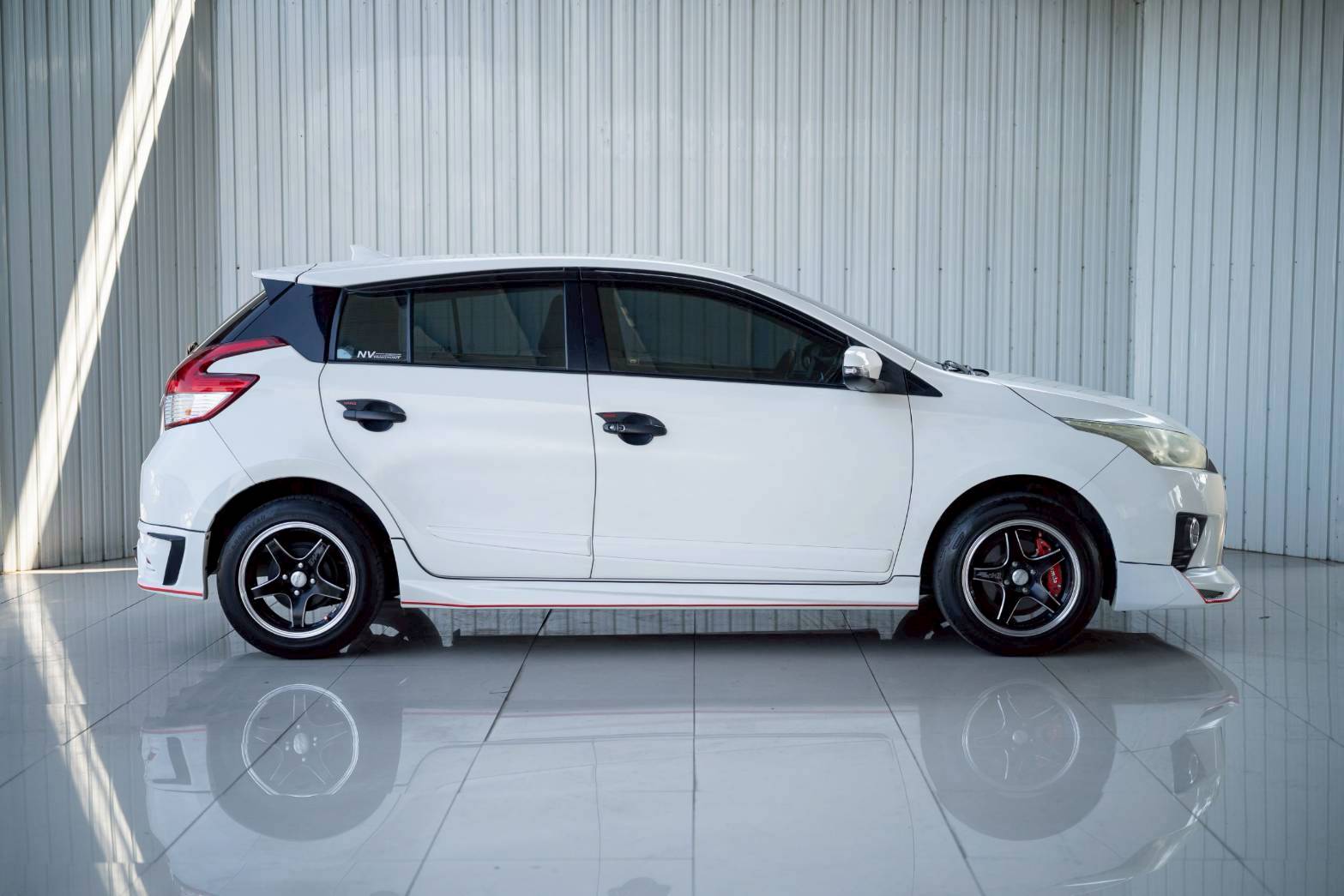 2017 TOYOTA YARIS 1.2 G