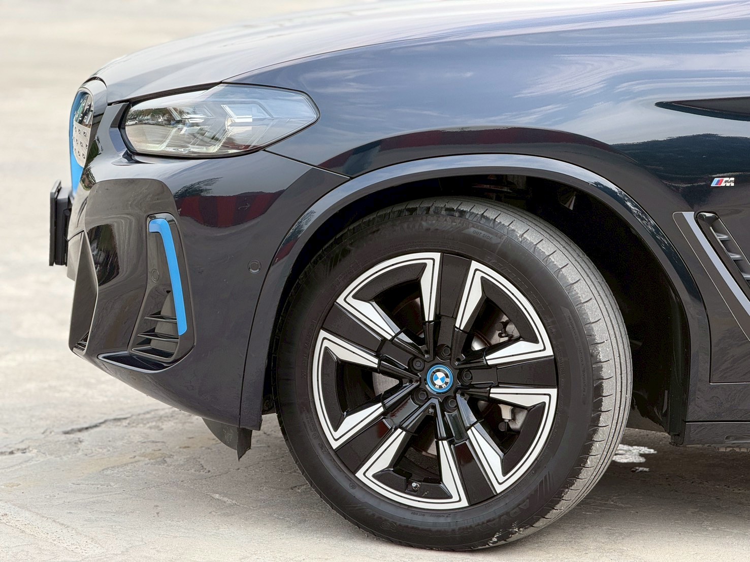 BMW iX3 M Sport