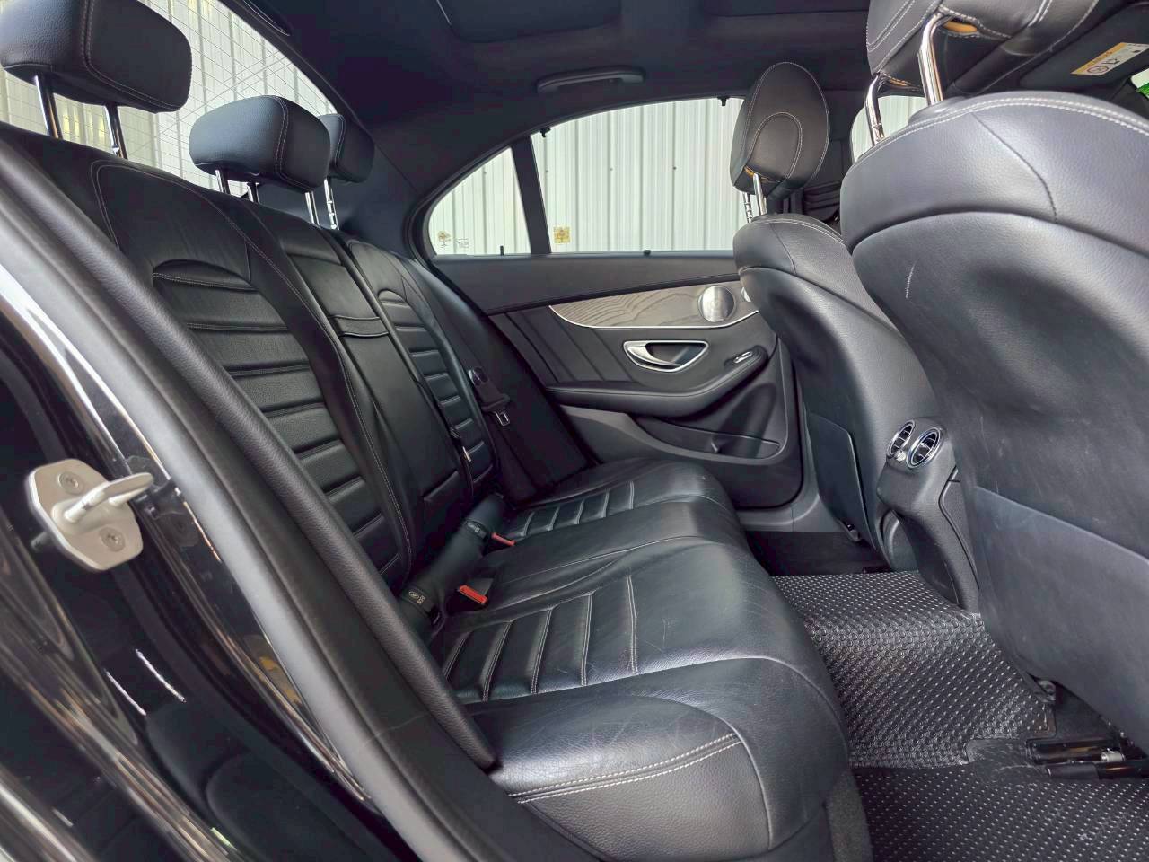 BENZ C-CLASS C350e AMG DYNAMIC