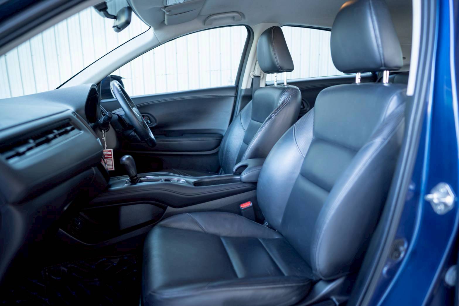 2015 HONDA HRV 1.8 E