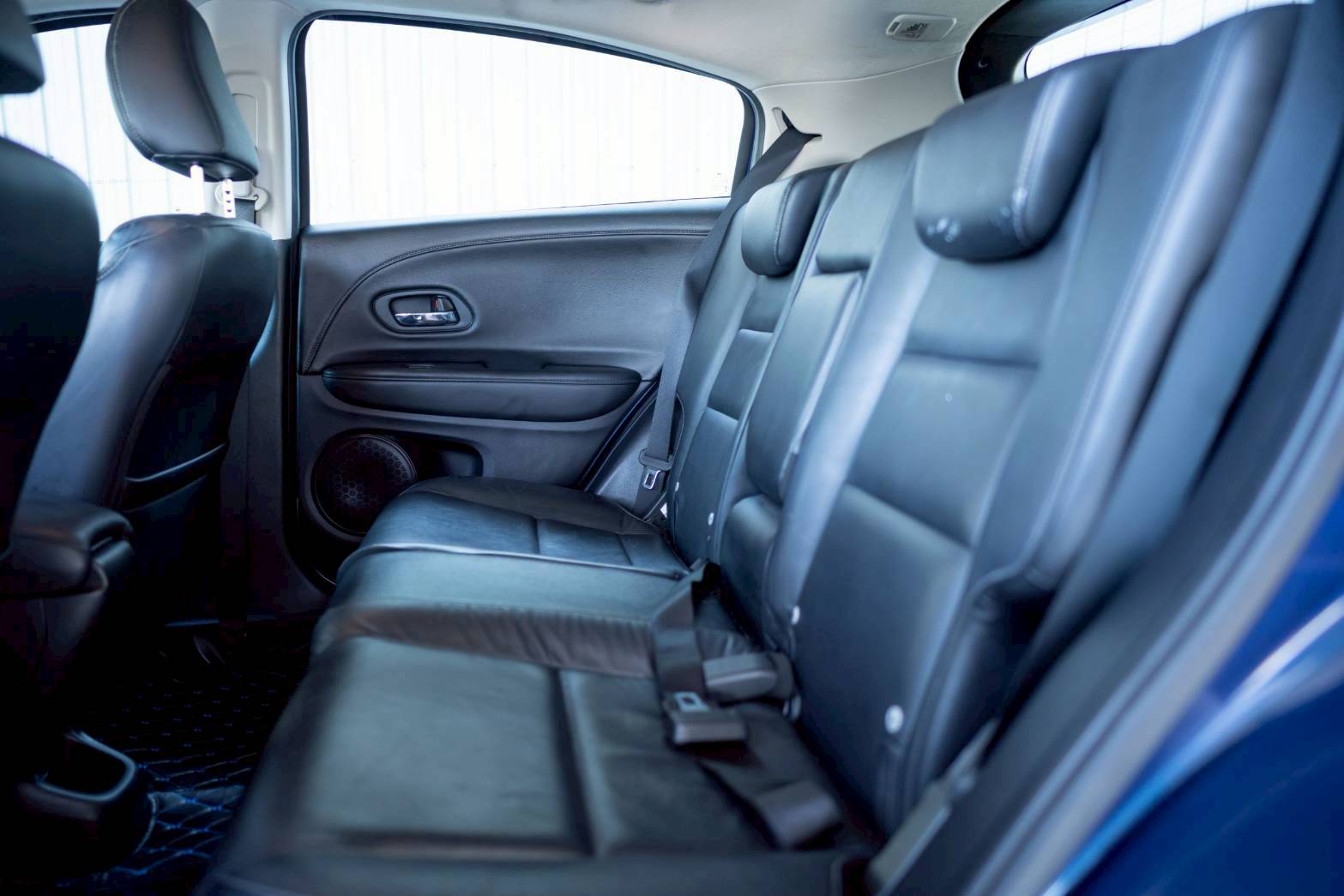 2015 HONDA HRV 1.8 E