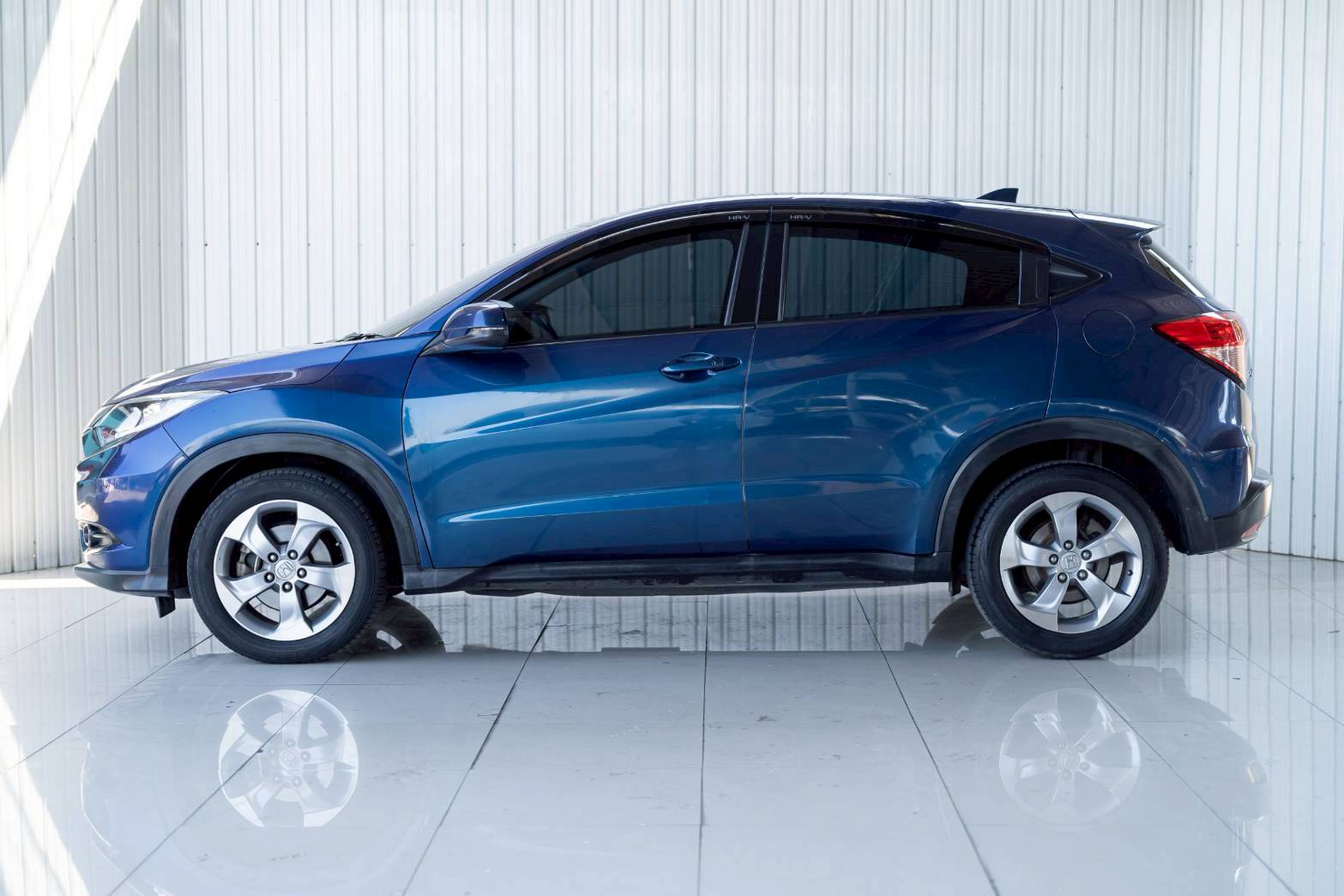 2015 HONDA HRV 1.8 E