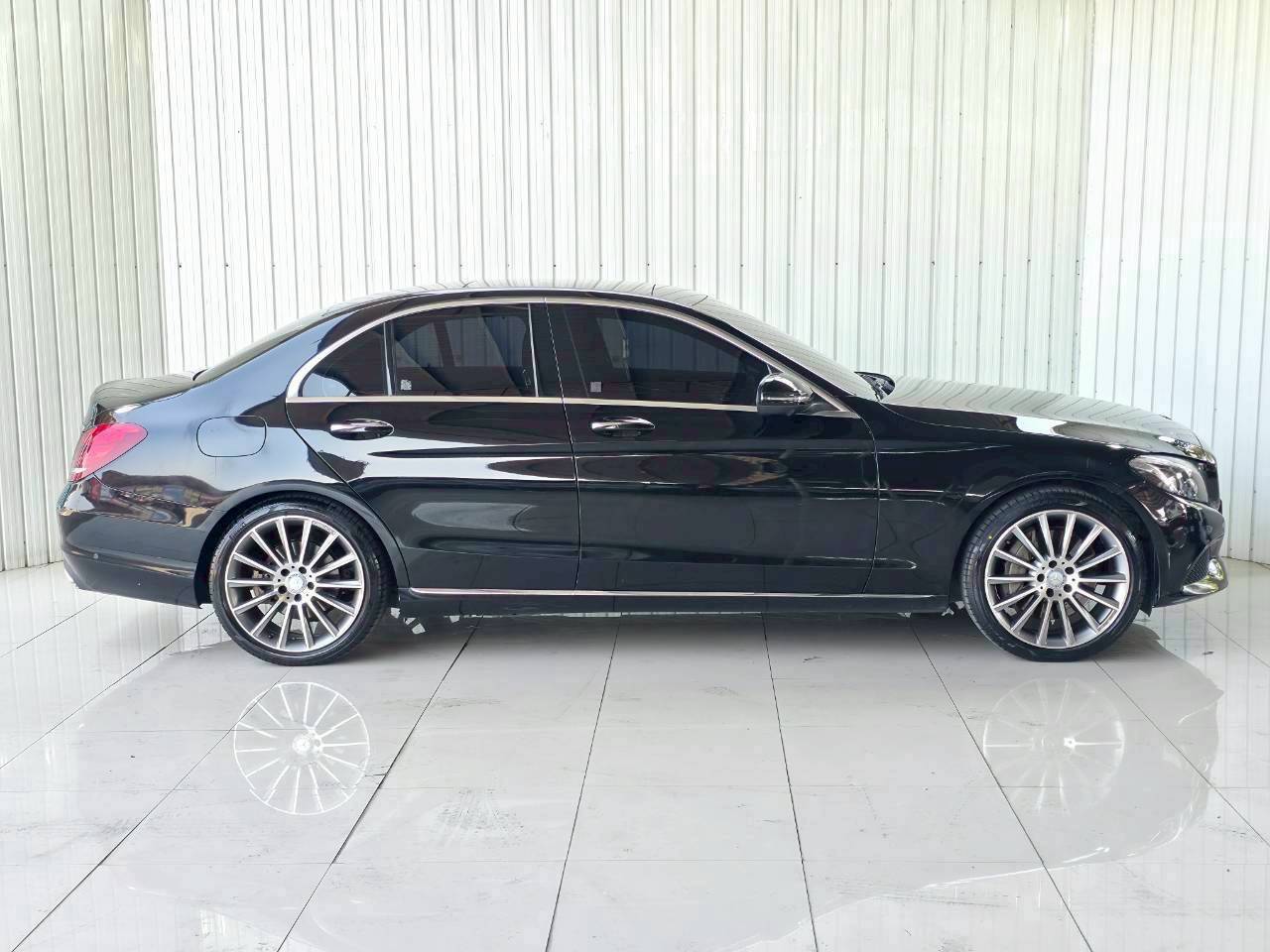 BENZ C-CLASS C350e AMG DYNAMIC
