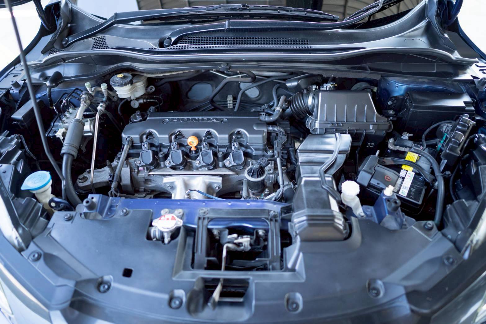 2015 HONDA HRV 1.8 E