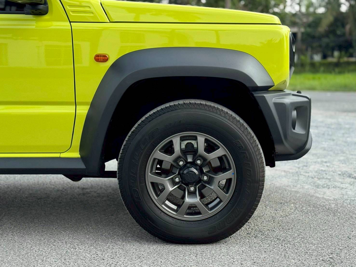 2023 Suzuki Jimny Alpha