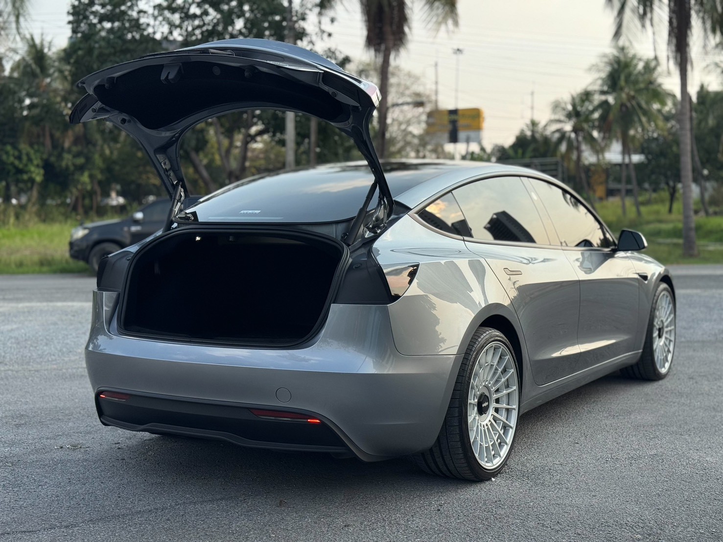 2024 Tesla Model 3 Highland Long Range Dual Motor