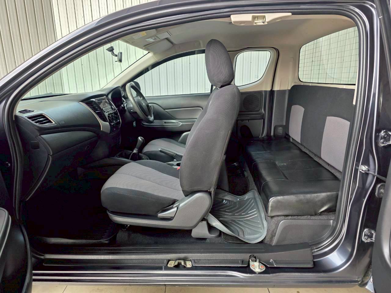 2020 MITSUBISHI TRITON 2.5 GLX