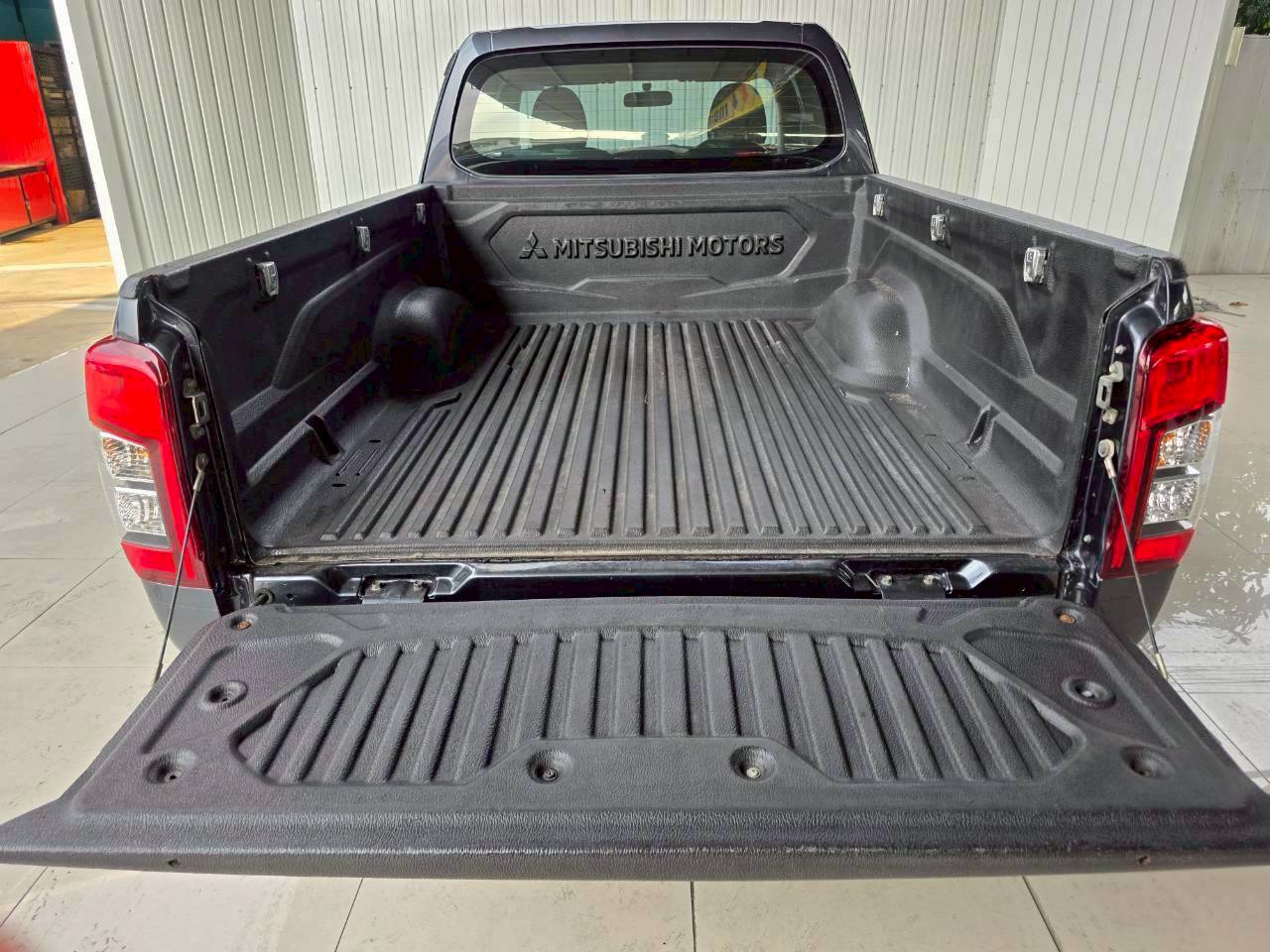 2020 MITSUBISHI TRITON 2.5 GLX
