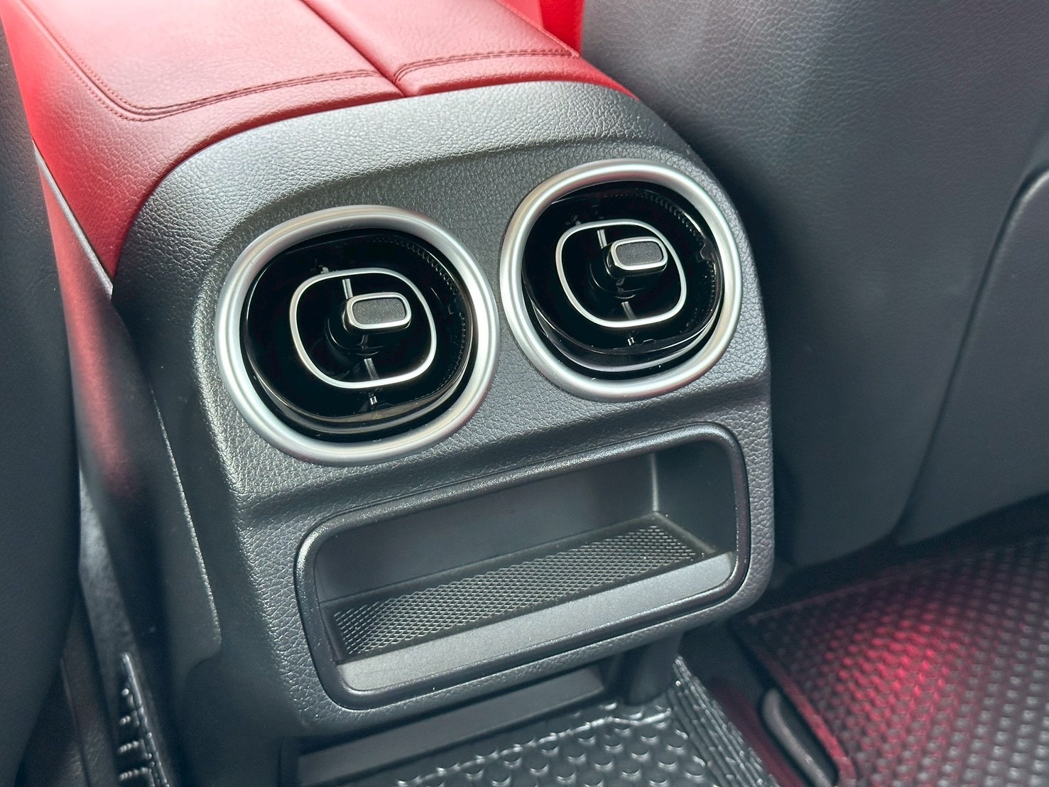2023 Mercedes-Benz C350e AMG Dynamic