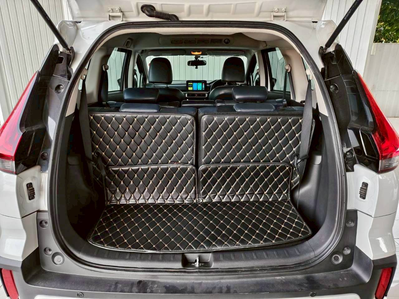 2022 MITSUBISHI XPANDER 1.5 CROSS