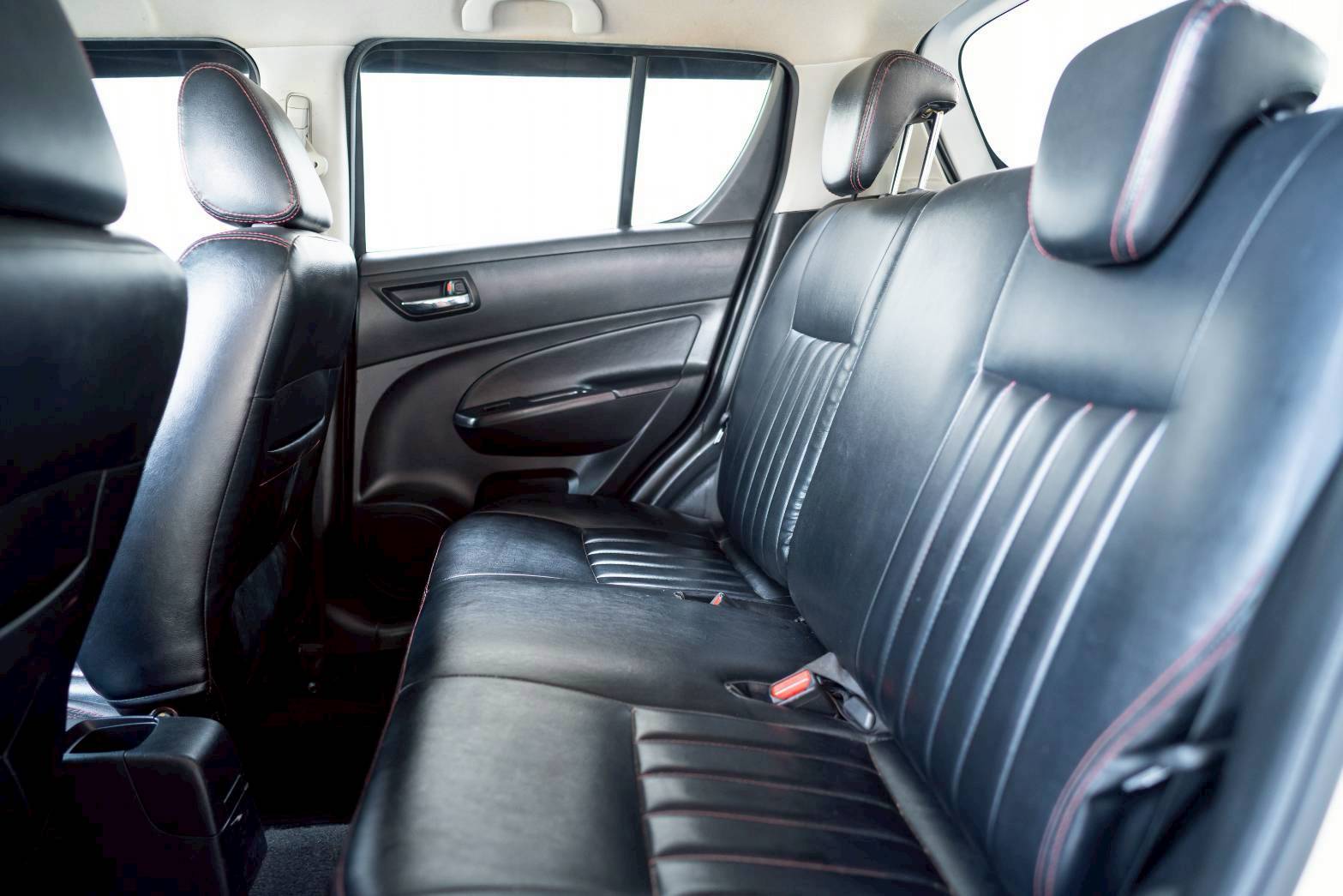 2015 SUZUKI SWIFT 1.25 GL MT