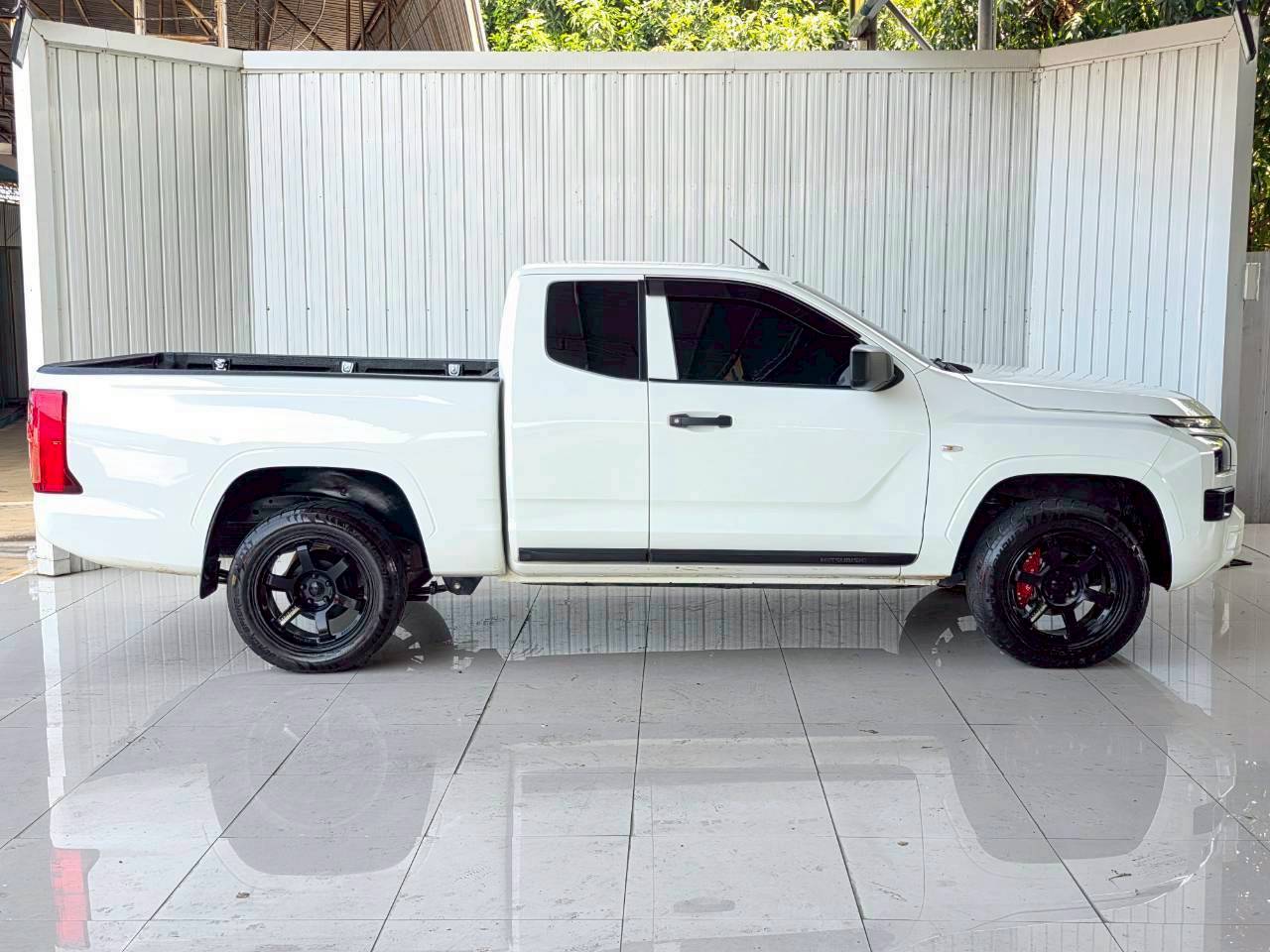 2025 MITSUBISHI TRITON Ext.Cab
