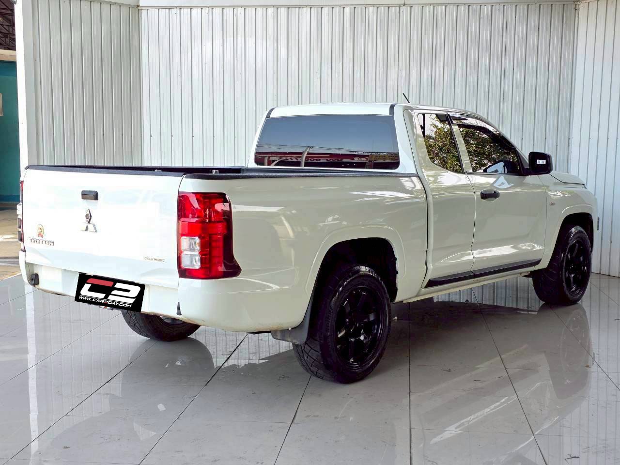 2025 MITSUBISHI TRITON Ext.Cab