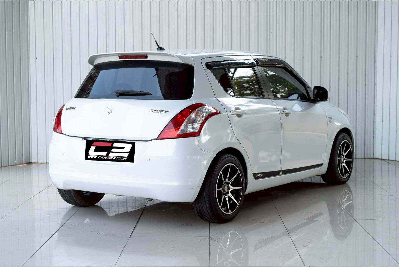 2015 SUZUKI SWIFT 1.25 GL MT
